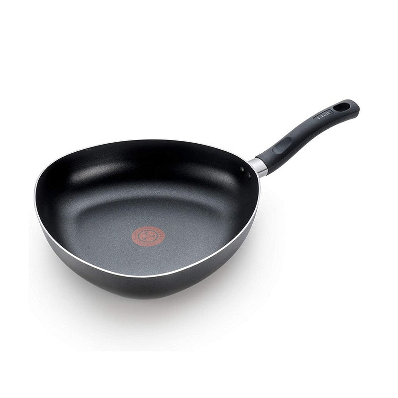 T-fal Essential 4qt/32cm Triangular Thermo-Spot Non-Stick Pan, B0300874, Brown box new (90 days warranty)